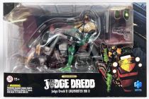 2000 AD: Judge Dredd - Hiya Toys - Judge Dredd & Lawmaster MK II 1:18 Scale Figure