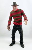 A Nightmare On Elm Street III - 12inch Mezco Toyz Cinema Of Fear - \ Dream Warrior\  Freddy Krueger