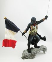 Assassin\'s Creed Unity - Arno Dorian on gargoyle - \ Notre Dame Edition\  Collector pvc statue