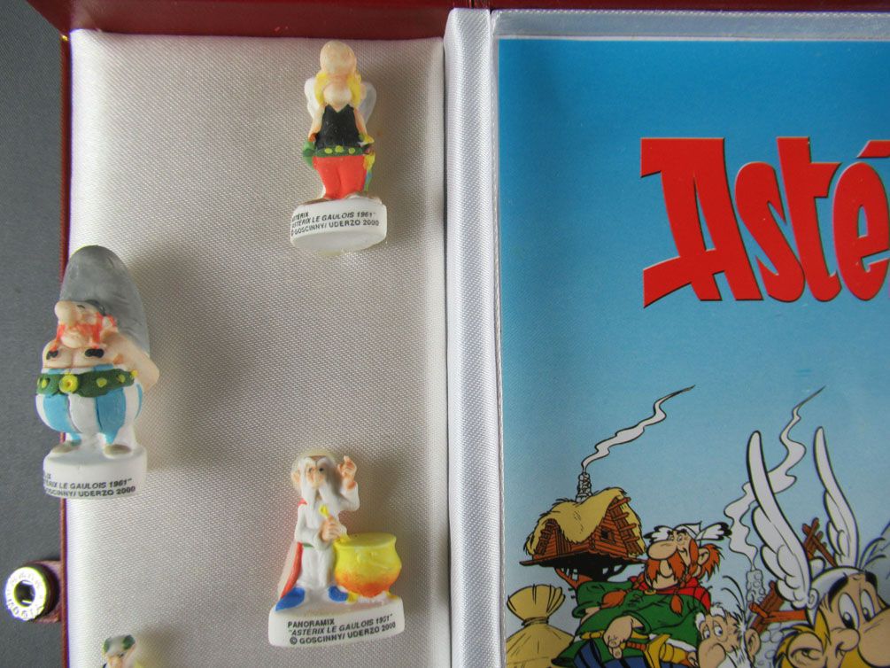 Asterix - Série Complète 10 Fèves Porcelaine Mate 2000 Arguydal