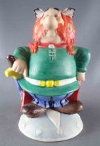 Asterix - Figurine Porcelaine Mate Eisa Années 80 - Abraracourcrix sur son Bouclier