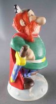 Asterix - Figurine Porcelaine Mate Eisa Années 80 - Abraracourcrix sur son Bouclier