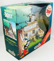 Asterix - Plastoy PVC Figure - Asterix\'s House with Asterix, Obelix and Getafix