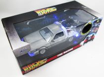 Back to the Future - Jada - 1:24 Scale Delorean Time Machine Part.1 with lights