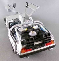 Back to the Future - Welly - 1:24 Scale Delorean Time Machine Part.1 no Box