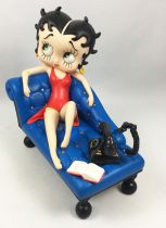 Betty Boop - Statue Résine 20cm - Betty Boop allongée sur Sofa (2003)