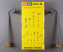 Brawa 5450 Ho 2 x Metal Single Outreach Yard Lights Works Boxed