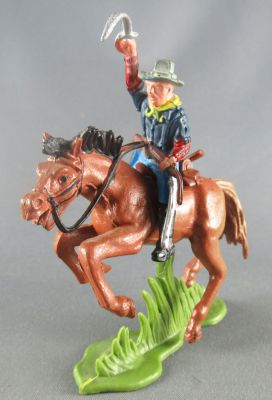 Britains Herald - U.S. 7th Cavalry - Mounted with rifle sabre up brown ...