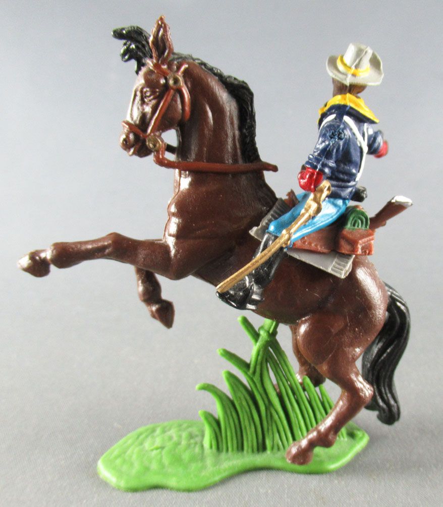 Britains Herald Dsg Argentina - US Cavalry - Mounted Firing Pistol ...