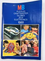 Catalogue professionnel MB France 1981 (Puzzles, Craftmaster, Globes, Jeux Electroniques)