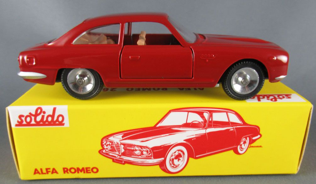 Club Solido Gift Set Ref 125 Series 100 Alfa Romeo 2600 Red 1:43 Mint in Box