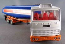 Corgi Toys Major 1160 - Gulf Petrol Tanker Ford Truck Tilt Cab