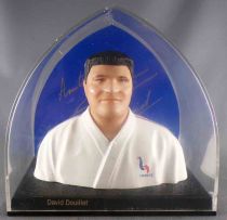 David Douillet - Buste Plastique Judogi Equipe de France - Boite avec Autographe & Palmares