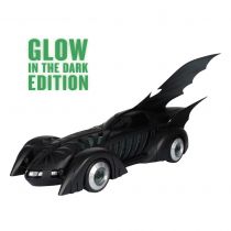 DC Multiverse - McFarlane Toys - Batmobile \ Glow in the Dark Edition\  (Batman Forever)