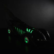 DC Multiverse - McFarlane Toys - Batmobile \ Glow in the Dark Edition\  (Batman Forever)