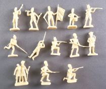 Esci 215 - 1:72 scale soldiers - Napoleonic Wars British Infantry Waterloo 1815 - 145 Footed Figures no Box