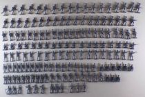 Esci 236 - 1/72 - Guerres Napoléoniennes Grenadiers Russes - 155 Figurines sans Boite