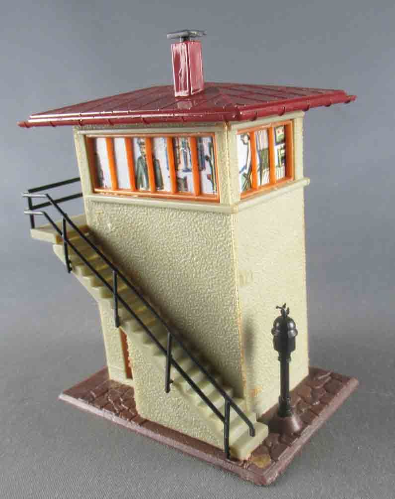 Faller B-121 Ho Modern Signal Box Switch Station Built