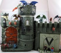 Gargoyles - Kenner - Castle Playset with 9 in-scale Applause pvc figures (loose with box)