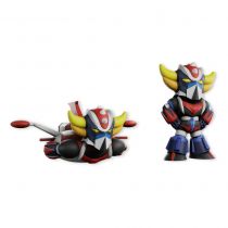 Goldorak - Plastoy - Figurine PVC 7cm SD Goldorak et Soucoupe Spazer