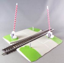Hachette Ho Hand Operating Level Crossingone Line with Straight Steel Track