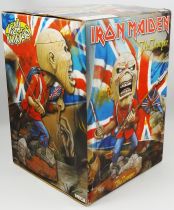 Iron Maiden Eddie \ The Trooper\  - Figurine Head Knockers NECA