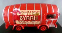 Ixo Hachette Renault 1400 KG Byrrh Cellars Barrel in Thuir 1953 Tour de France Advertising Caravan Mint Open Box