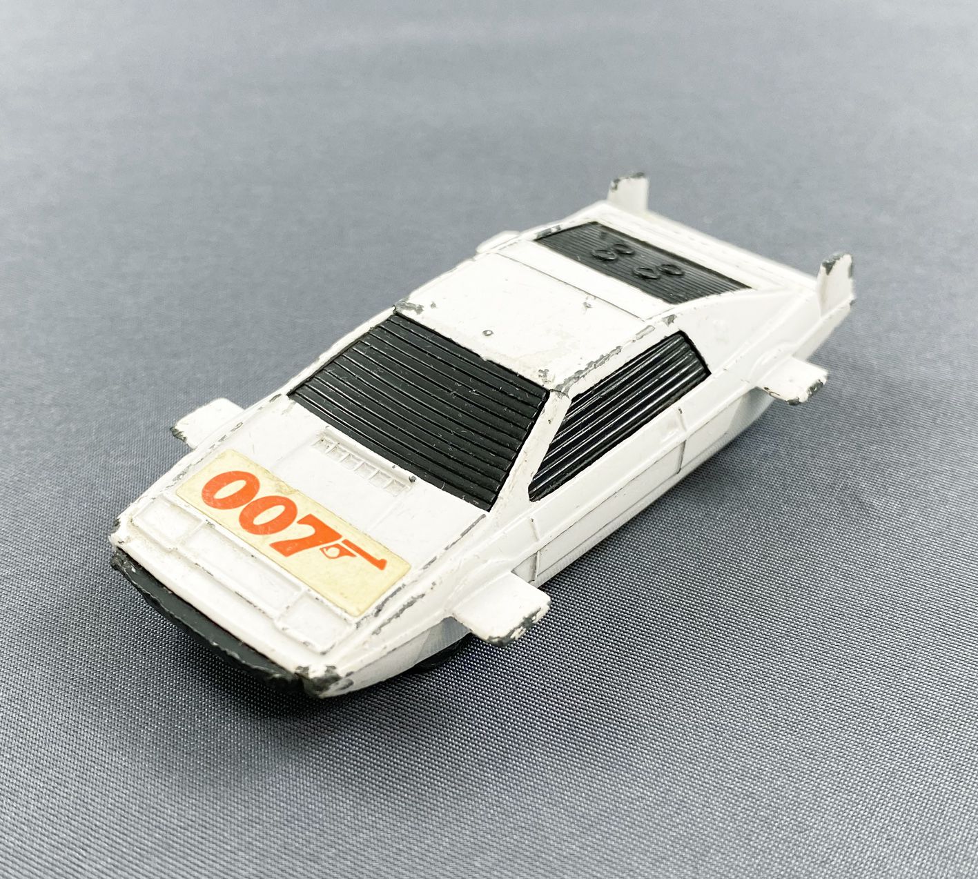 corgi lotus esprit 007