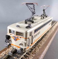 Jouef 8354 Ho Sncf Electric Loco BB 117029 Beton Livery Lightning Boxed