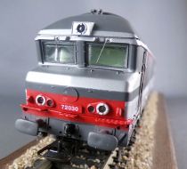 Jouef Champagnole 858300 Ho Sncf Diesel Loco CC 72030 Corail Plus Multi Service Livery Red & Blue Reversed Lightning NMIB