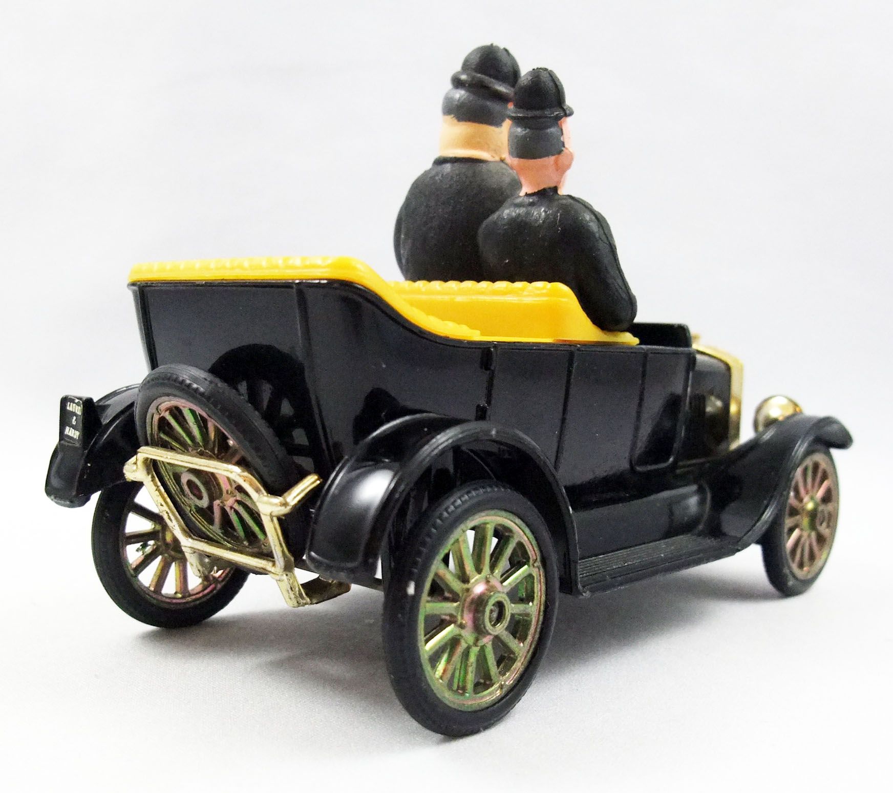 Laurel & Hardy - Politoys - Stan & Ollie's Model T Ford - Die-cast