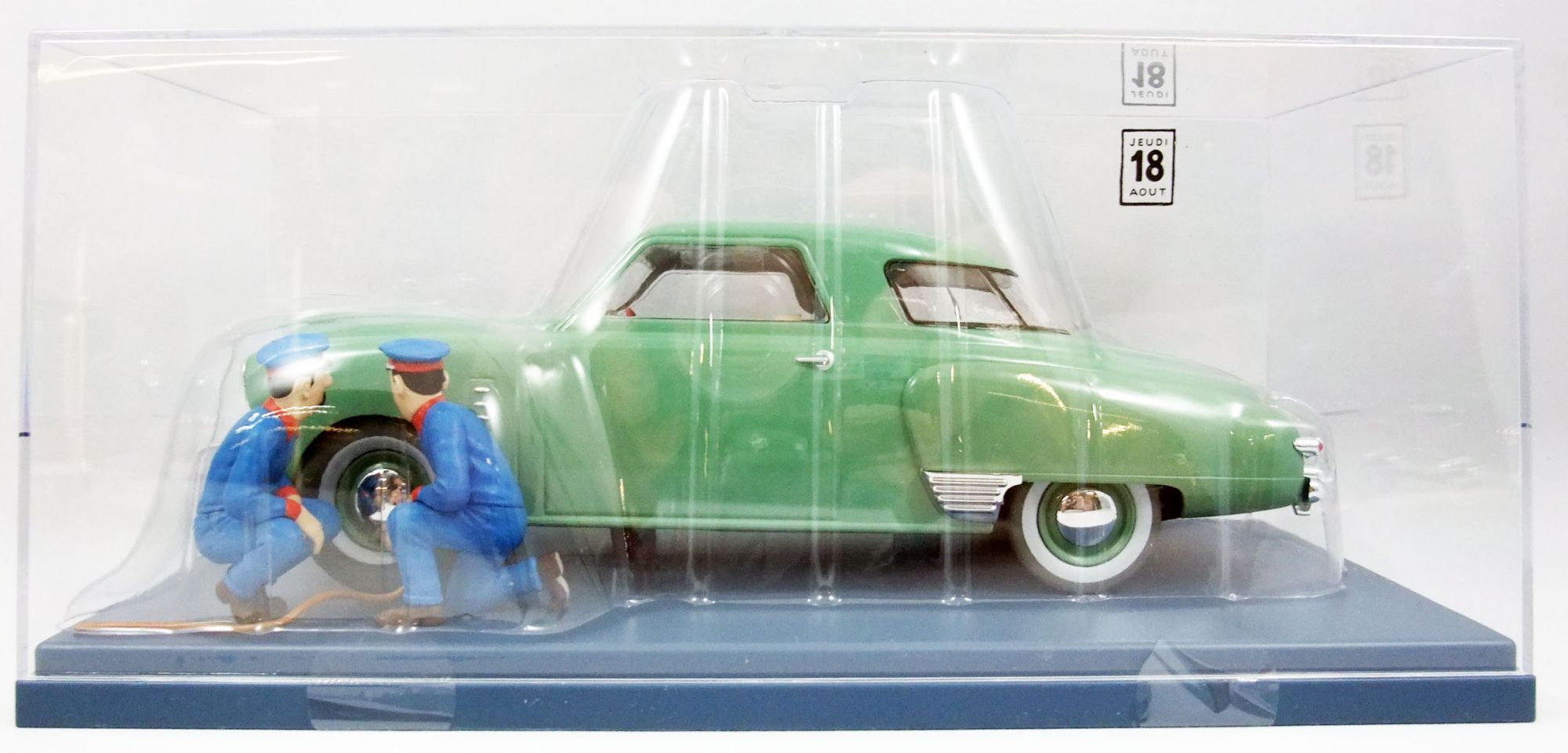 Les Voitures de Tintin 1/24°- Editions Hachette - N° 15: La voiture pour  Nanking dans Le Lotus Bleu