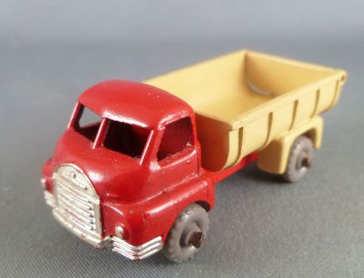 Matchbox sales bedford tipper