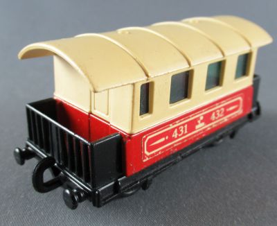 Matchbox train cars online