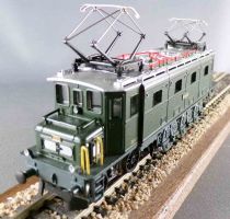 Lima 20 8117LG Ho Sbb Cff Electric Locomotive Ae3/6 10683 Green Reversed Lightning Boxed