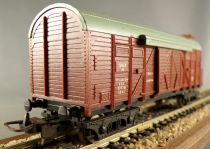 Lima 3105 LHo Sncf Covered Wagon with Bogies Type M with red lights