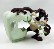 Looney Tunes - Figurine Résine Démons & Merveilles - Taz mange le Frigo