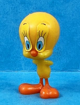 Looney Tunes - Kinder Surprise Premuim Figure 1991- Bugs Bunny with guitar