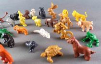 Lot of 32 Animals Soft Plastic from 60\'s/70\'S