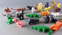 Lot of 32 Animals Soft Plastic from 60\'s/70\'S