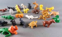 Lot of 32 Animals Soft Plastic from 60\'s/70\'S