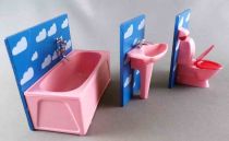 Lundby of Sweden - Salle de Bain Baignoire Lavabo Toilettes Murs Bleus Nuages Maison de Poupées