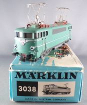 Märklin 3038 Ho Sncf Electric Locomotive BoBo BB 9223 3-Rail 12V AC Boxed