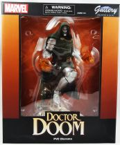 Marvel Select Gallery Diorama - Comic PVC Statue - Doctor Doom