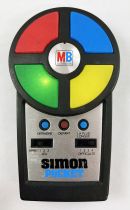 MB Electronics - Handheld Game - Simon Pocket (loose French Vers.)