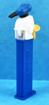 (Mickey and friends - PEZ dispenser - Donald (patent number 7.523.841)