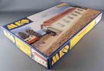 Mkd 550 Ho Sncf Engine Sheed 1 Lane with Toilet Hut & Accessories Mint in Box