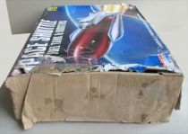 Monogram - 85-5089 Space Shuttle with Fuel Tank and Boosters 1:72 Mint in Damaged Box