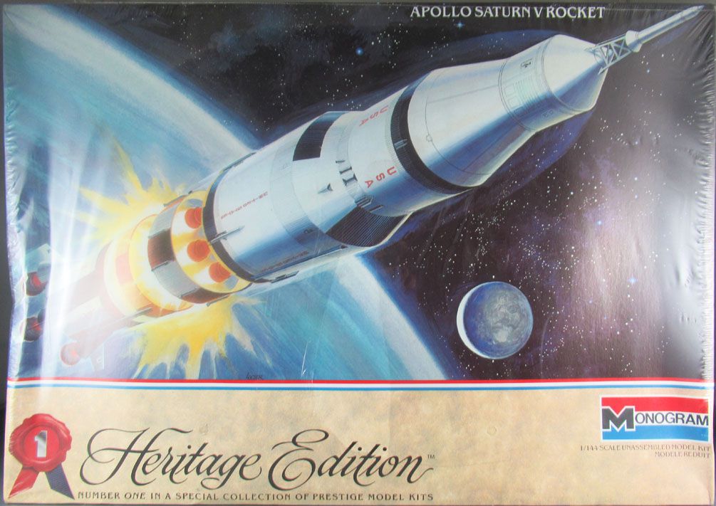 Monogram 6051 - Apollo Saturne V Rocket 1:144 MISB