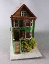 N Scale American Wood House Built